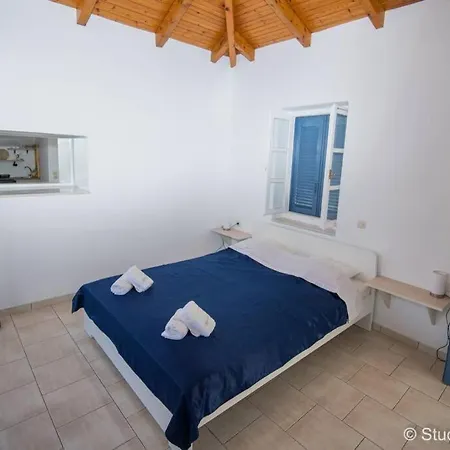 Studio Gerani 2 Porto Heli Exterior photo